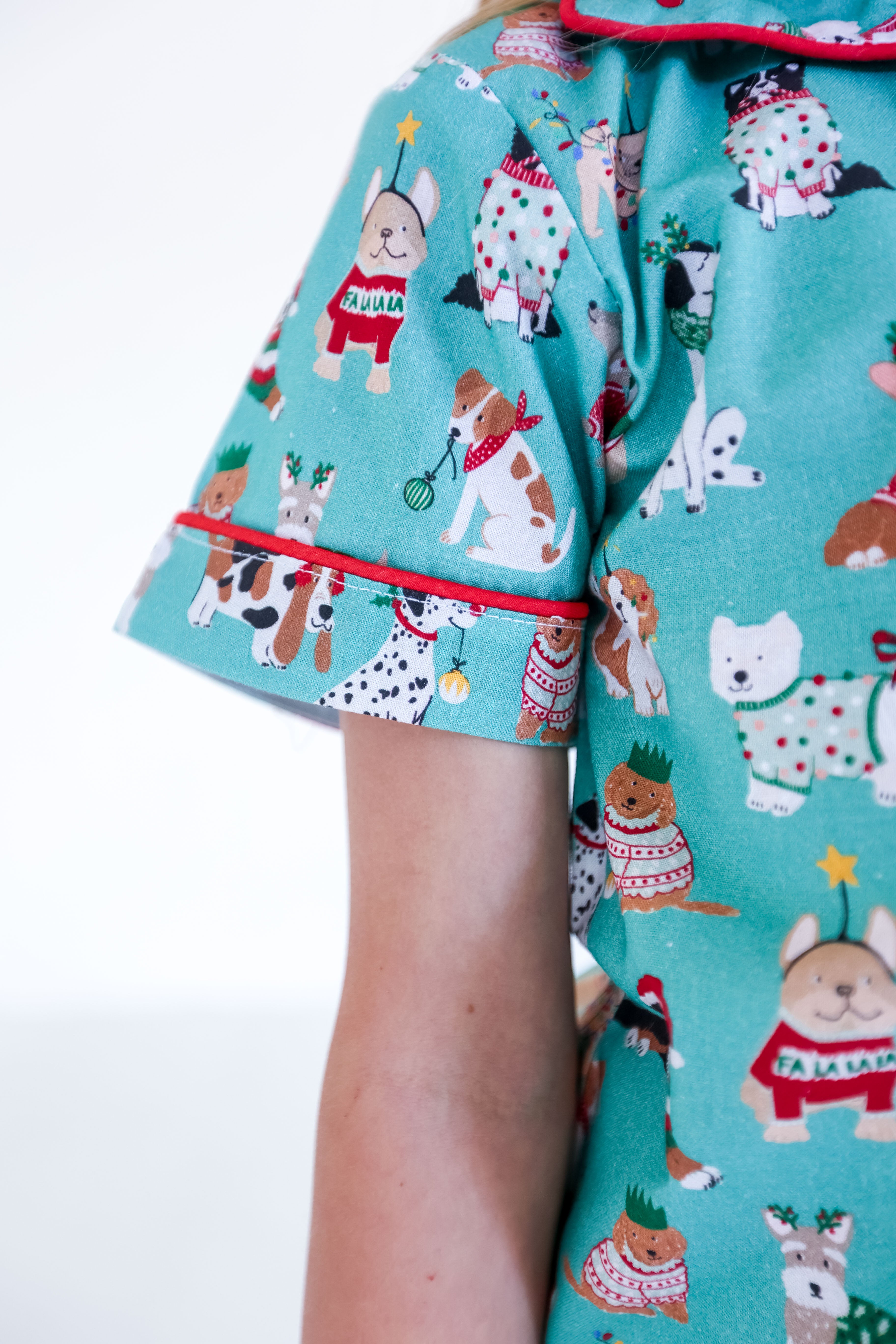 Howliday Hounds-Green (Girls)